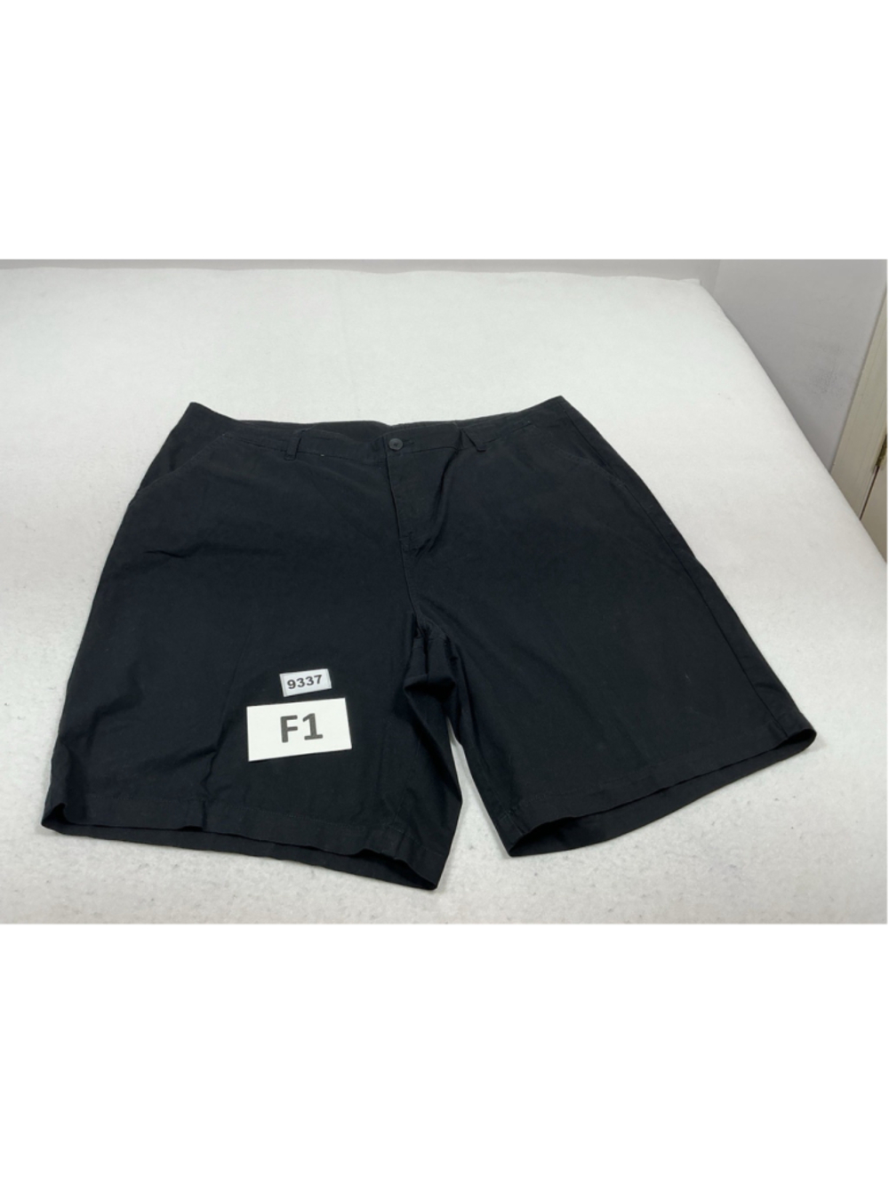Womans Excellent Pickwick & Moore Black Shorts Size 22 W Waist 41 Inches